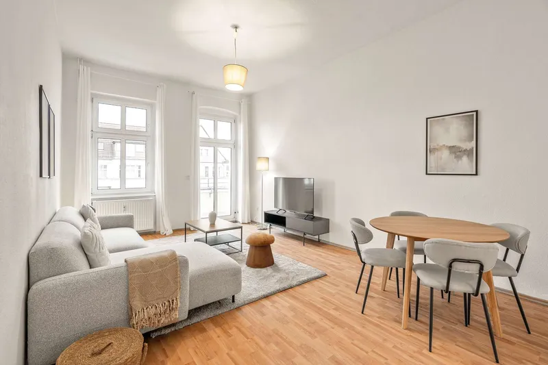 Bezaubernde 3 Zimmer Wohnung in Prenzlauer Berg - voll möbliert — photo 1